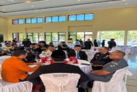 Kepala Kantor Unit Penyelenggara Pelabuhan (UPP) Kelas II Luwuk, Hasfar, menghadiri Upacara Peringatan Hari Bhayangkara ke-80 di halaman Mapolres Banggai, Rabu (1/7/2026).