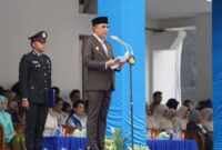Gubernur Sulawesi Tengah, Dr. H. Anwar Hafid, M.Si., didampingi Kapolda Sulawesi Tengah Irjen Pol. Nasri memimpin upacara peringatan Hari Bhayangkara ke-80  di halaman Kantor Gubernur Sulawesi Tengah, Palu, Rabu (1/7/2026).